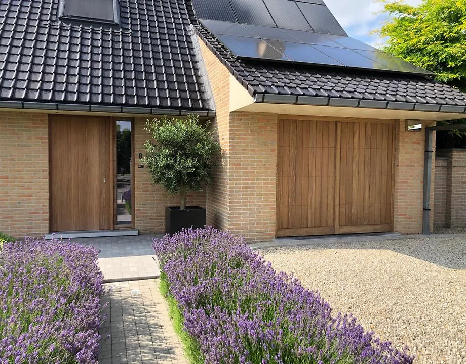 Vervanging houten poort en voordeur Kruisem