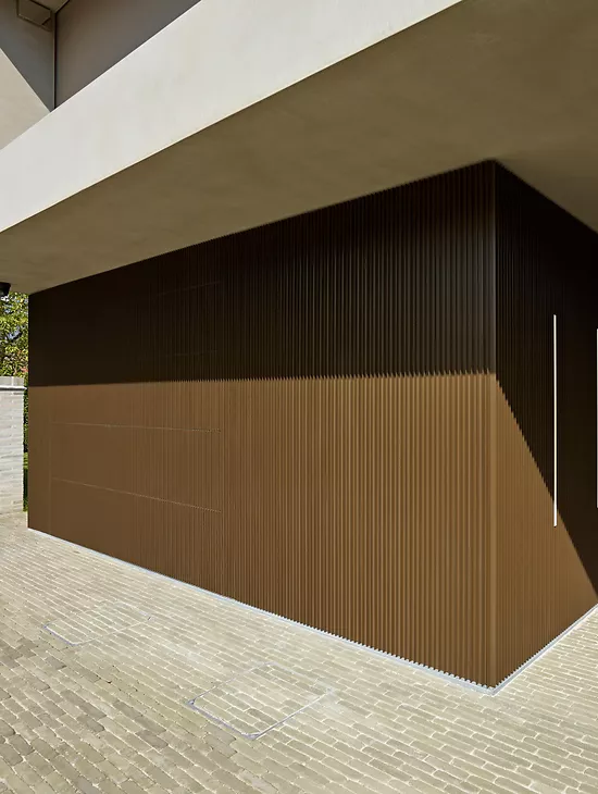 Een duurzame afwerking voor je garagepoort